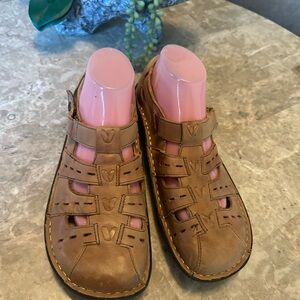 Alegria Pesca Tawny  Brown Leather Sandals size 41